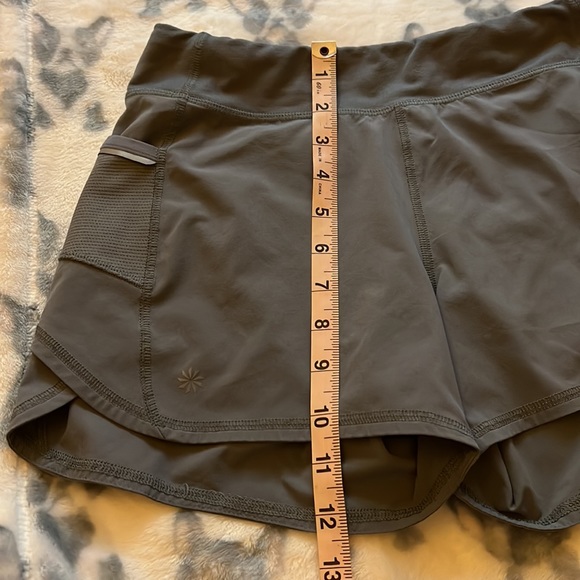 Athleta Girl shorts in grey. Size XL/14 - Picture 6 of 7